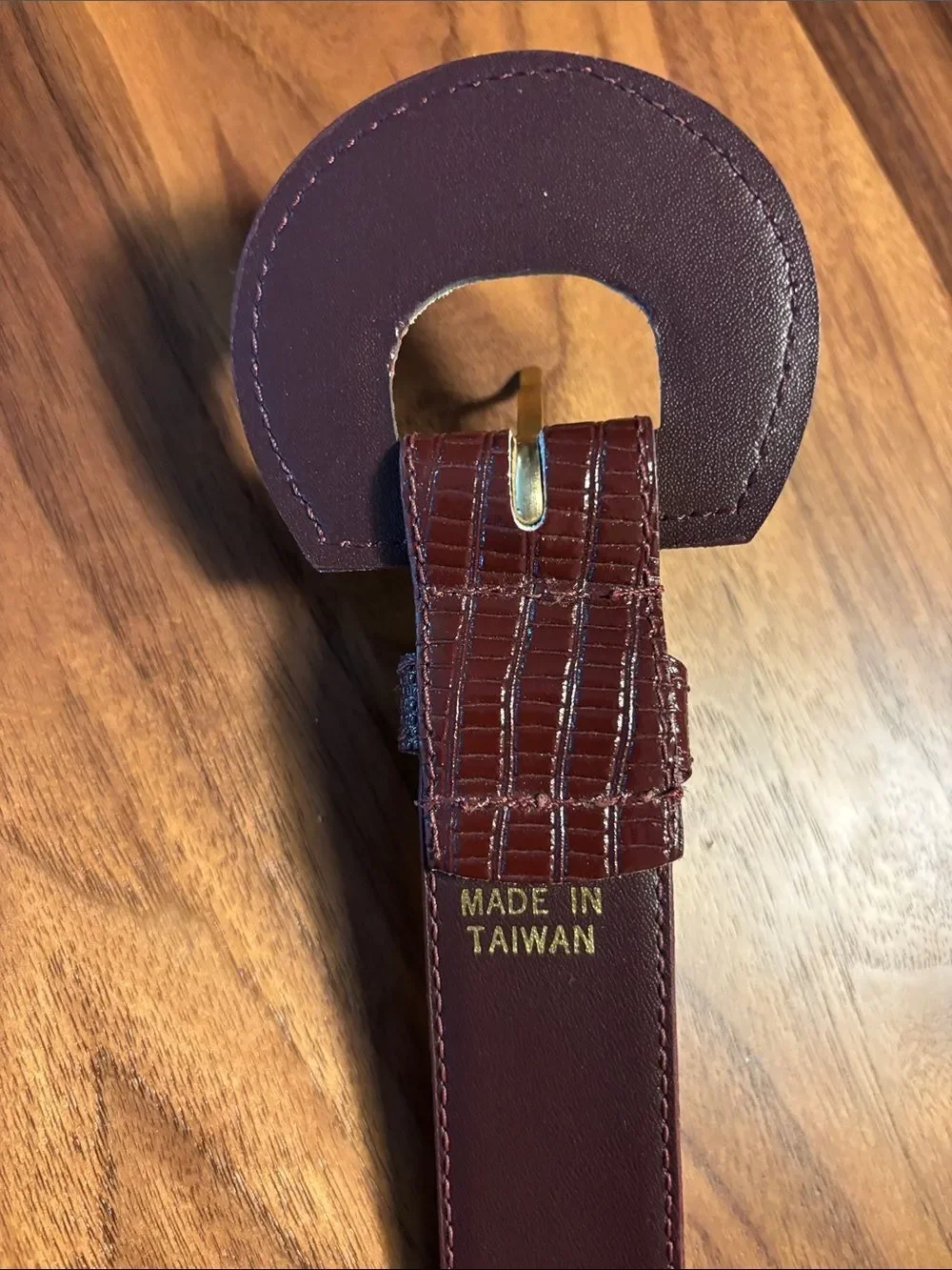 Vintage Haberdashers Women’s Croc Textured Leather Belt - M